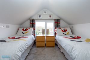Bedroom- click for photo gallery